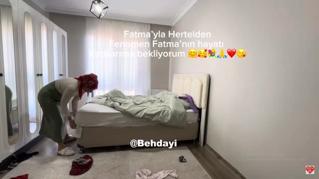 Fatma İle Her Telden İfşa
